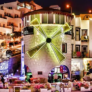 https://club-vela-hotel.aegeanhotels.net